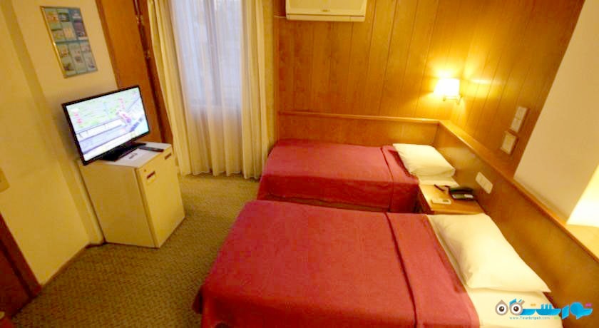 اتاق باجت توئین هتل گولریوز